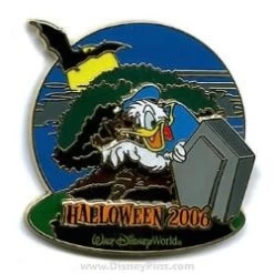 Disney Haunted Parks 2006 Pin - Donald Duck