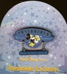 Disney Passholder Pin - Mickey Logo Pin 2002