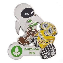 Disney Earth Day Pin - 2015 Wall-E And Eve
