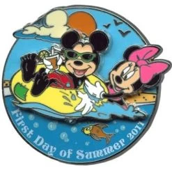 Disney First Day Of Summer Pin - 2011 Mickey And Minnie Mouse