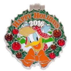 Disney Resort Holidays Pin 2016 - Wilderness Lodge Donald Duck