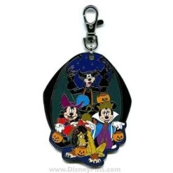 Disney Lanyard Medal - Dressed As Disney Villains